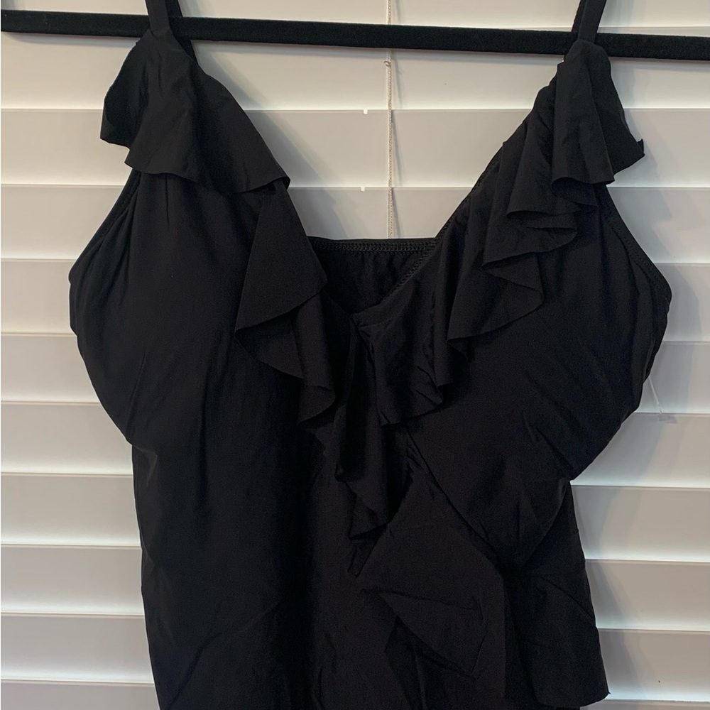 NWOT Athena Tankini Top with Ruffles Black Color Sz‎ 6